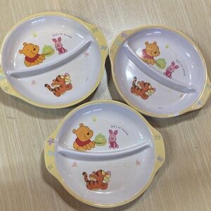 Winnie the Pooh Divided Baby Plates. set of 3